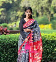 ব্লাউজ পিছ সহ ডিজিটাল প্রিন্ট শাড়ি কোড DP-6051
